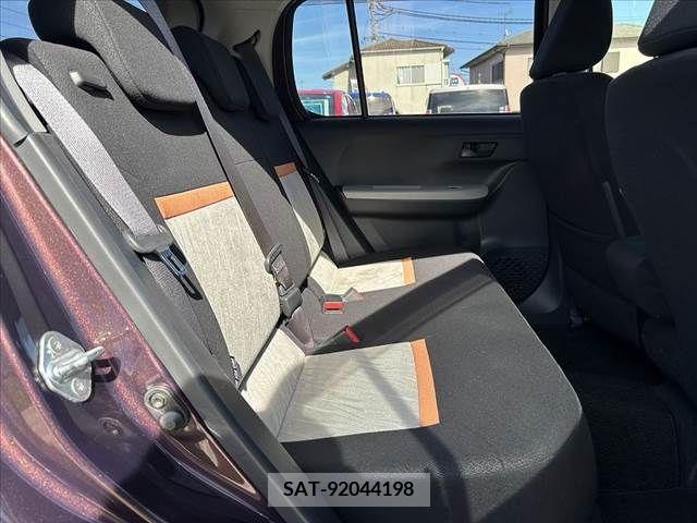 Toyota PASSO 2019-01 380677-18