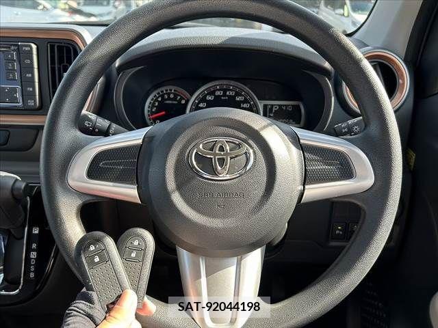 Toyota PASSO 2019-01 380677-4