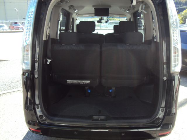 Nissan SERENA 2014-06 24319-7