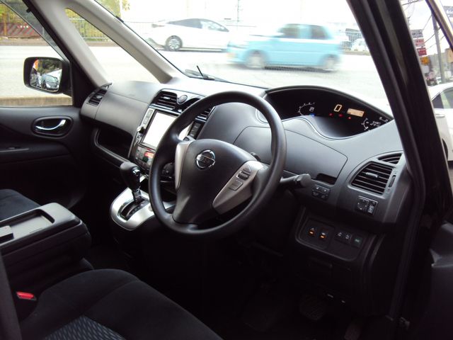 Nissan SERENA 2014-06 24319-17