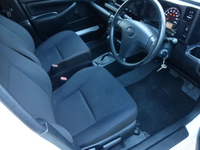 Toyota PROBOX VAN 2018-10 28585-24
