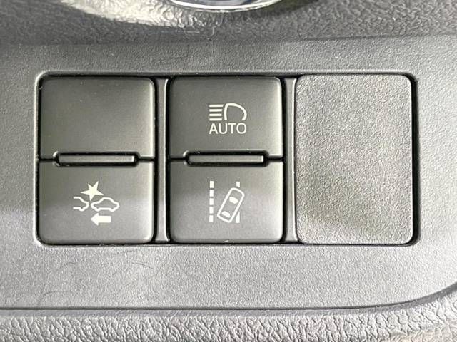 Toyota SIENTA 2016-08 21559-3