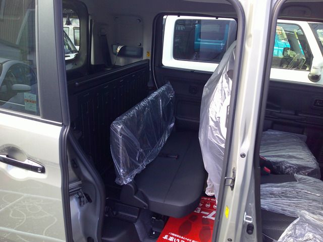 Suzuki SPACIA 2022-09 13188-4