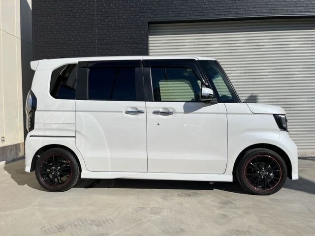 Honda N BOX CUSTOM 2018-10 10066-3