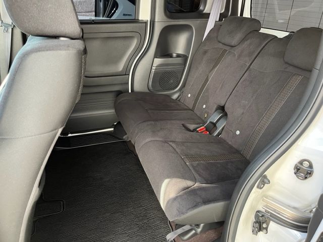 Honda N BOX CUSTOM 2018-10 10066-21
