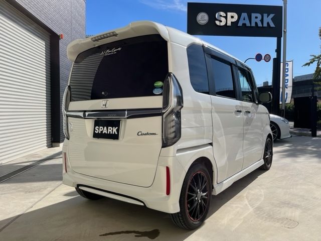 Honda N BOX CUSTOM 2018-10 10066-5
