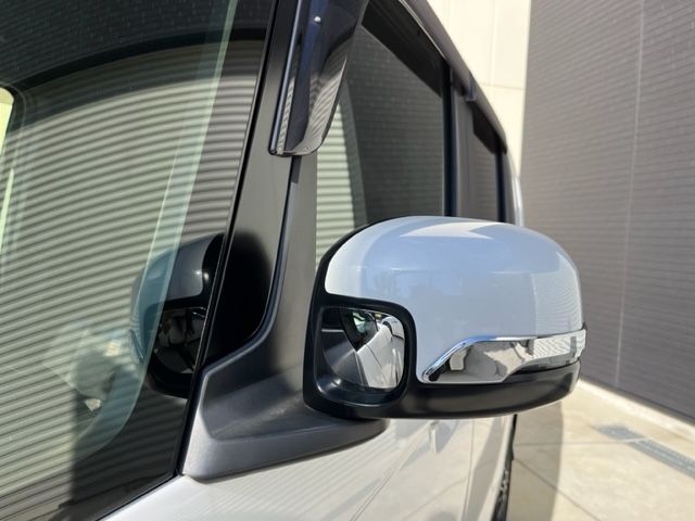Honda N BOX CUSTOM 2018-10 10066-12