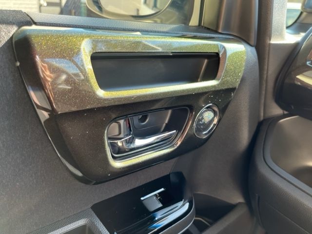 Honda N BOX CUSTOM 2018-10 10066-27