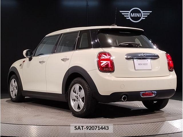 Bmw MINI 2021-03 240995-4