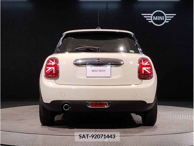 Bmw MINI 2021-03 240995-5