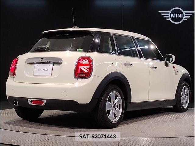 Bmw MINI 2021-03 240995-6