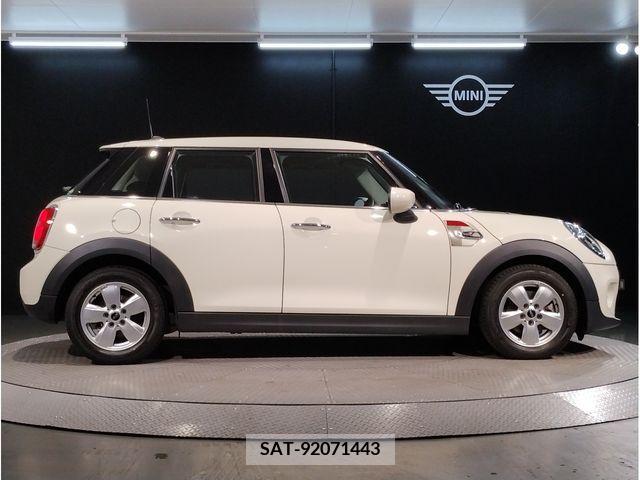 Bmw MINI 2021-03 240995-7