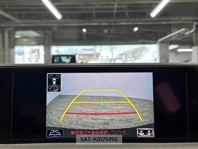 Lexus UX 2019-12 275933-3