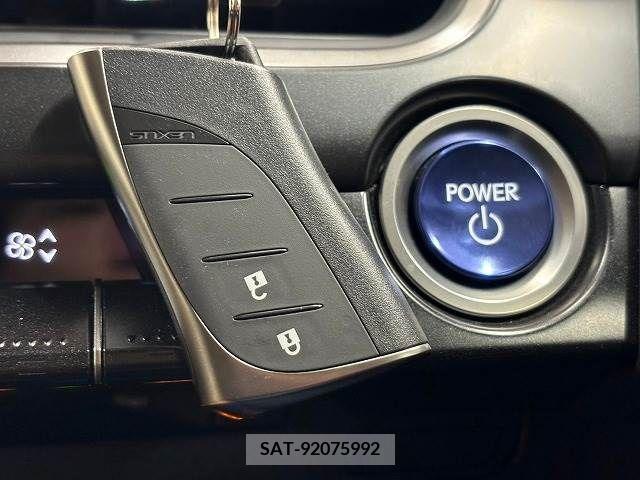Lexus UX 2019-12 275933-11