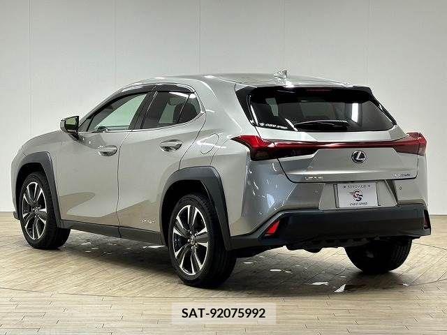 Lexus UX 2019-12 275933-16
