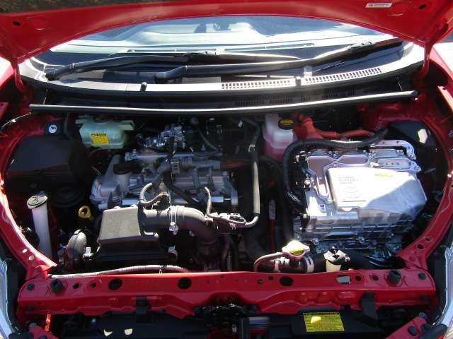 Toyota AQUA 2012-11 182476-19