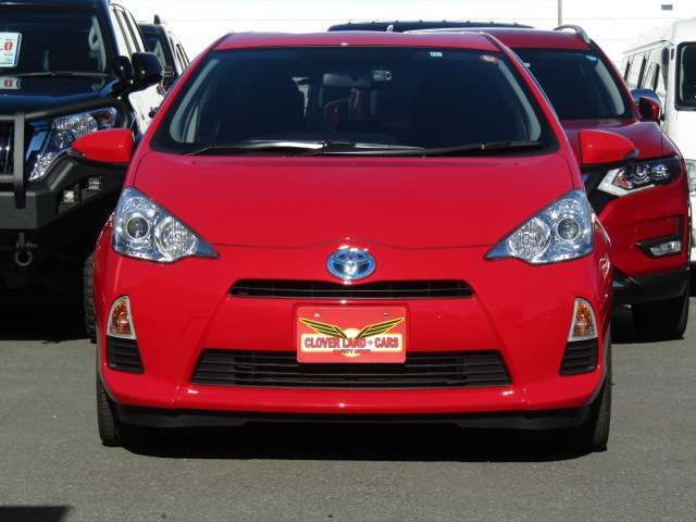 Toyota AQUA 2012-11 182476-1