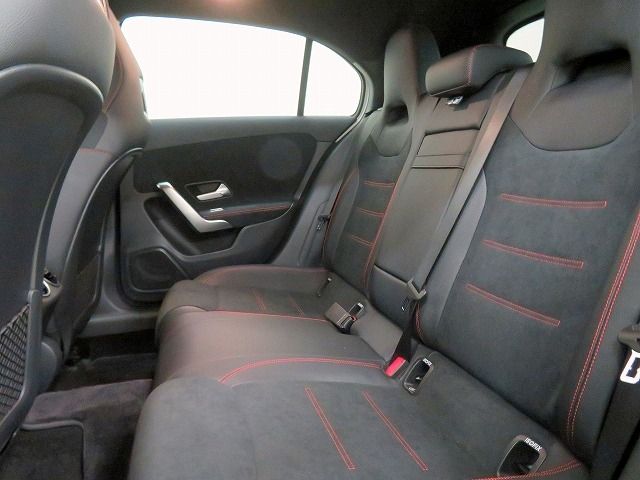 Mercedes Benz A-CLASS 2022-08 5141-12