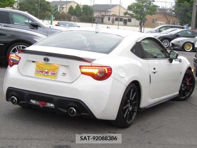 Toyota 86 2018-12 268098-3