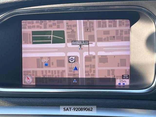 Volvo V40 2018-02 329873-4