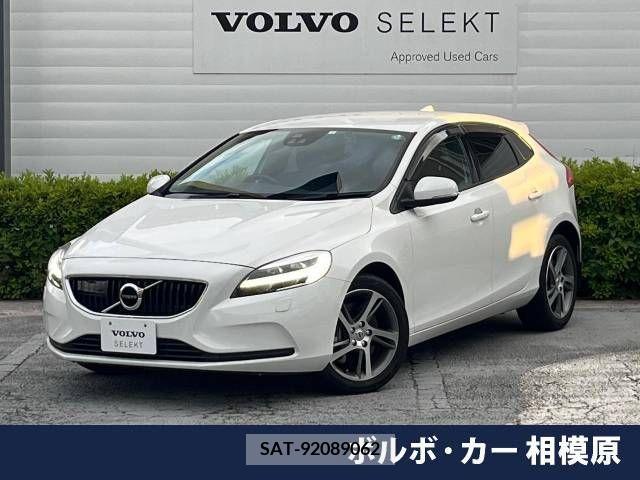 Volvo V40 2018-02 329873-0