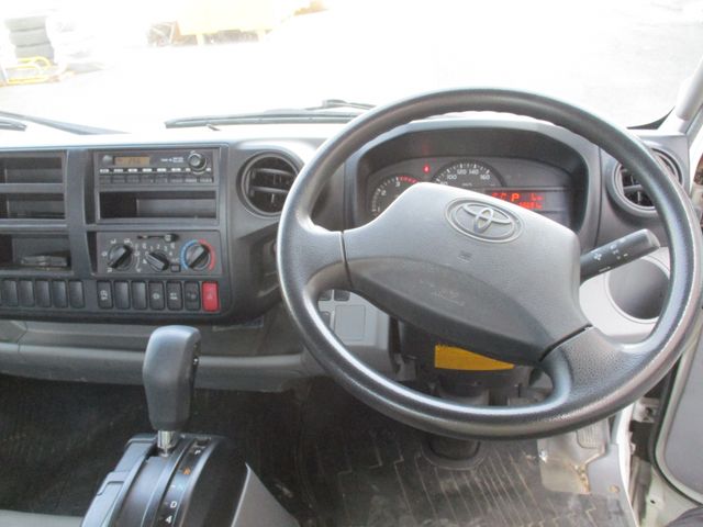 Toyota TOYOACE 2014-02 2043-8