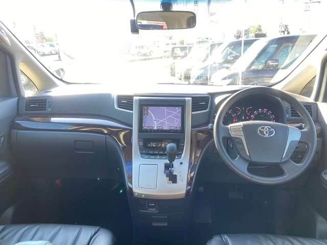 Toyota VELLFIRE 2012-03 194032-8