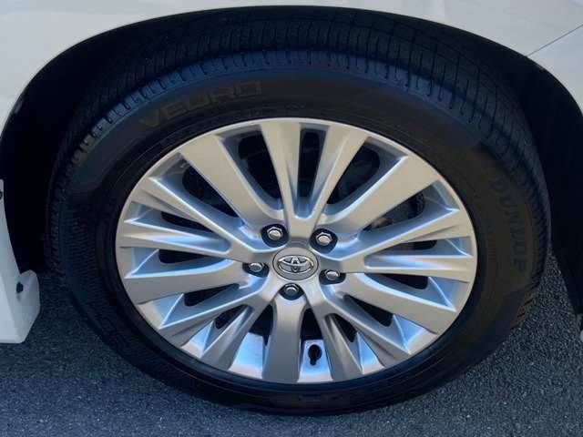 Toyota VELLFIRE 2012-03 194032-7