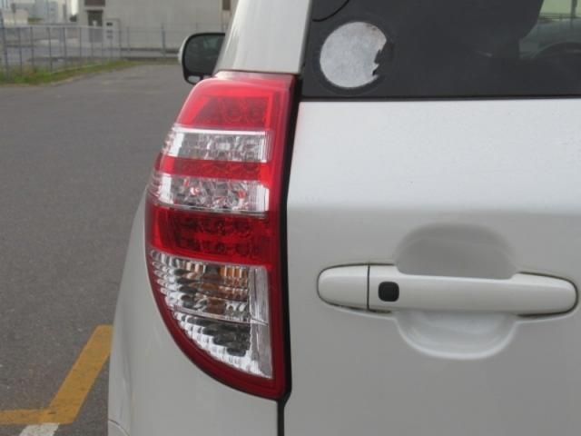 Toyota RAV4 2011-09 188739-3