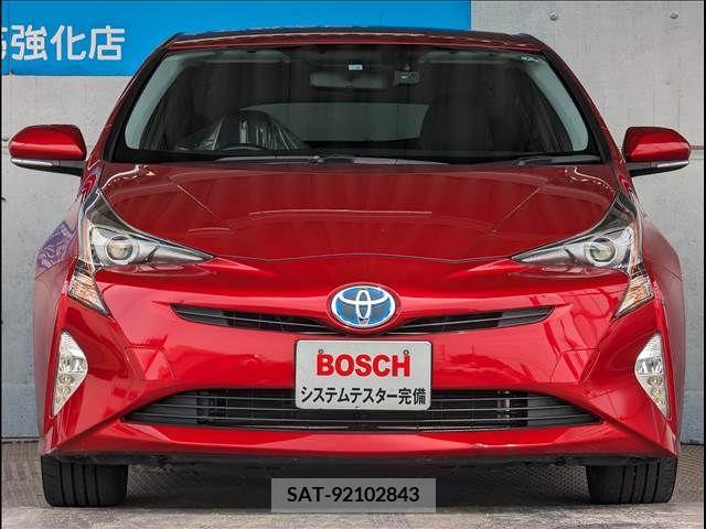 Toyota PRIUS 2016-04 282103-4