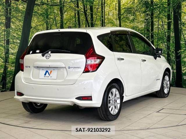 Nissan NOTE 2019-05 350534-17