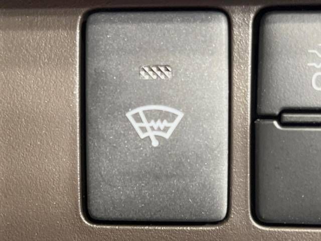 Toyota ROOMY 2023-05 20666-5