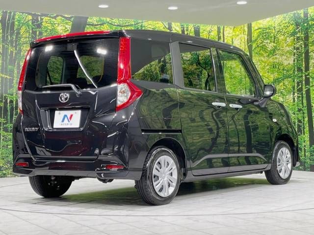 Toyota ROOMY 2023-05 20666-18