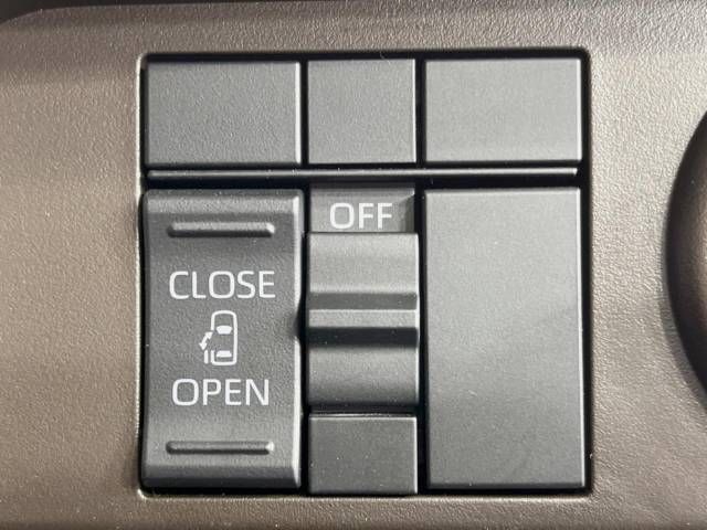 Toyota ROOMY 2023-05 20666-6