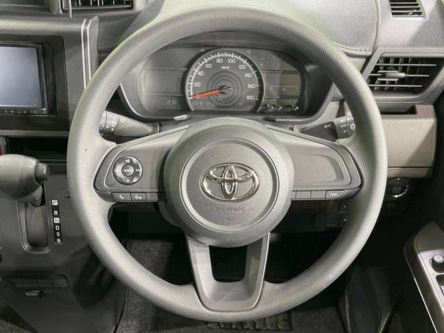 Toyota ROOMY 2023-05 20666-12
