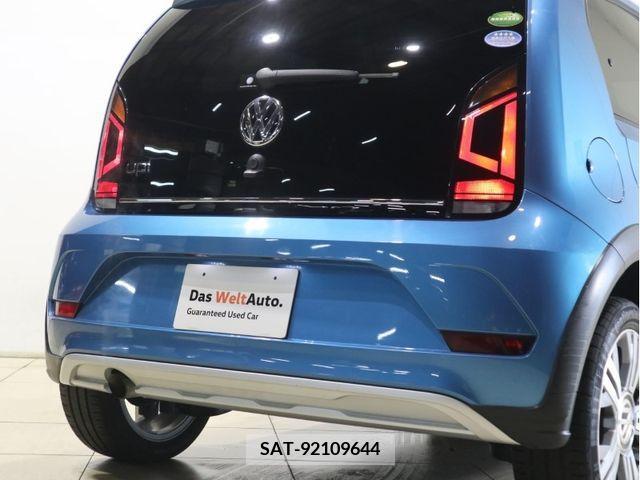 VolksWagen UP! 2017-07 219657-6