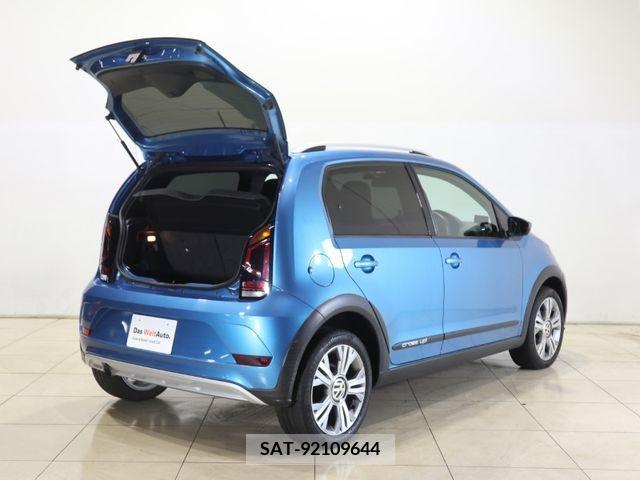 VolksWagen UP! 2017-07 219657-8