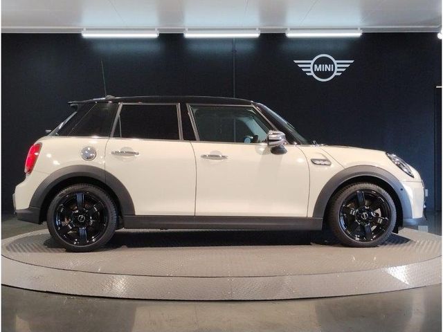 Bmw MINI 2022-11 12647-3