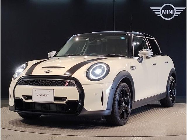 Bmw MINI 2022-11 12647-0
