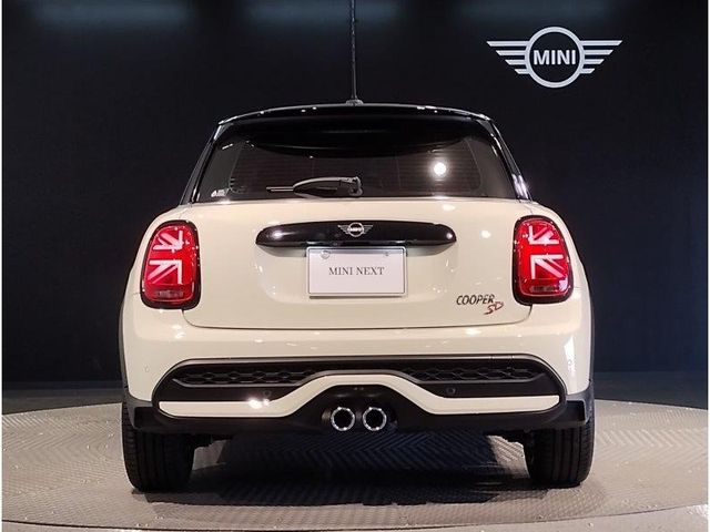 Bmw MINI 2022-11 12647-5