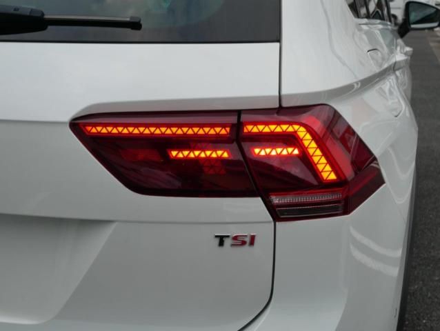 VolksWagen TIGUAN 2017-01 13293-11