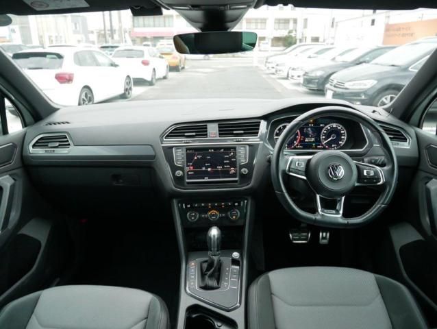 VolksWagen TIGUAN 2017-01 13293-12