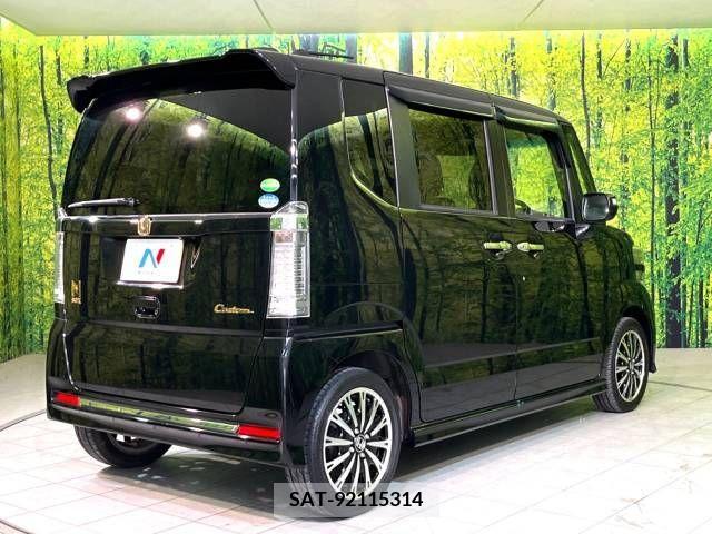 Honda N BOX CUSTOM 2015-12 306785-17