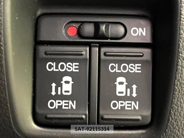 Honda N BOX CUSTOM 2015-12 306785-5