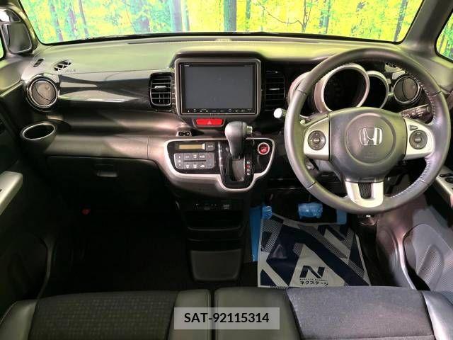 Honda N BOX CUSTOM 2015-12 306785-1