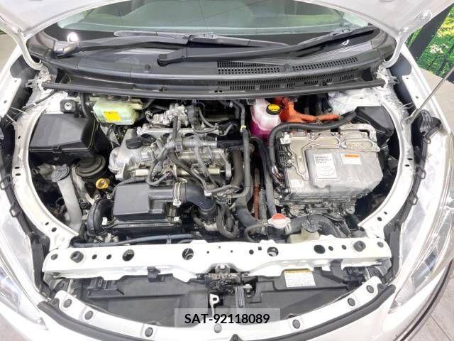 Toyota AQUA 2016-03 260277-18