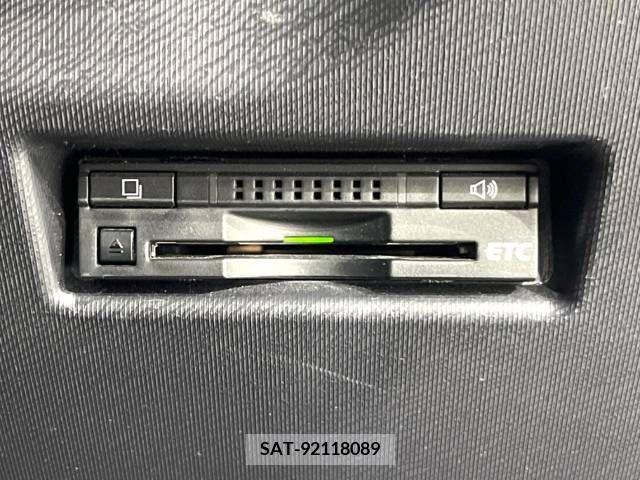 Toyota AQUA 2016-03 260277-3