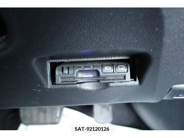 Toyota PRIUS 2016-06 322326-4