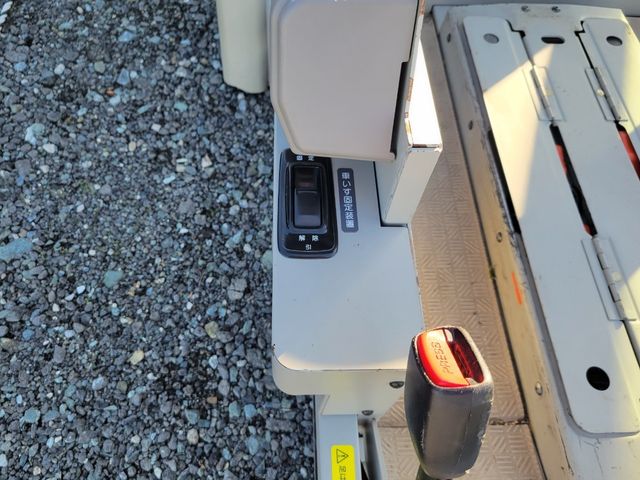 Nissan SERENA 2013-10 28993-9