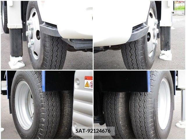 Hino DUTRO 2020-01 342392-19